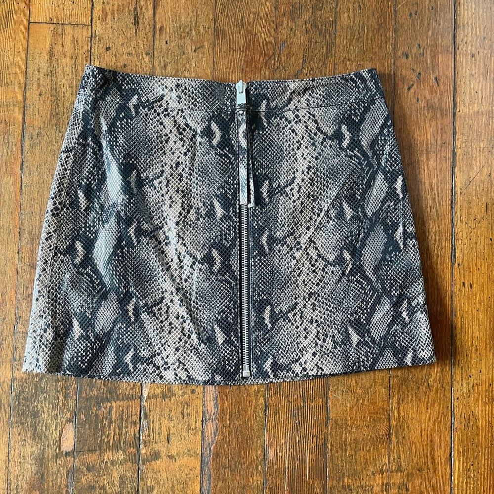 ALL SAINTS Oba Mac Leather Mini Skirt in Snake Grey NWT